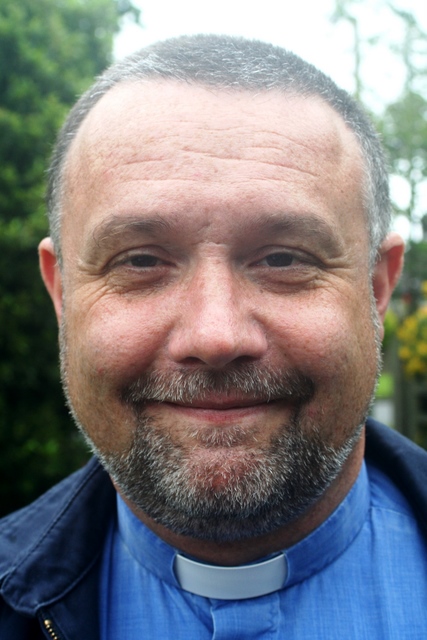 Revd Simon Leigh