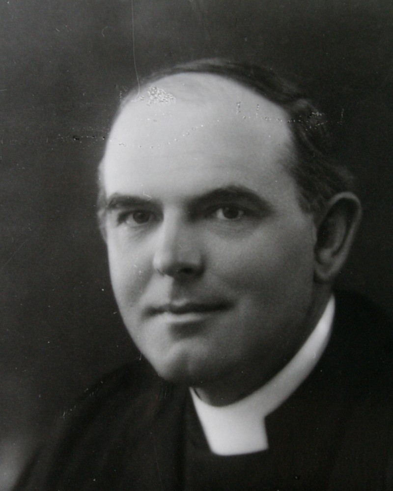 Revd Frank Cooper